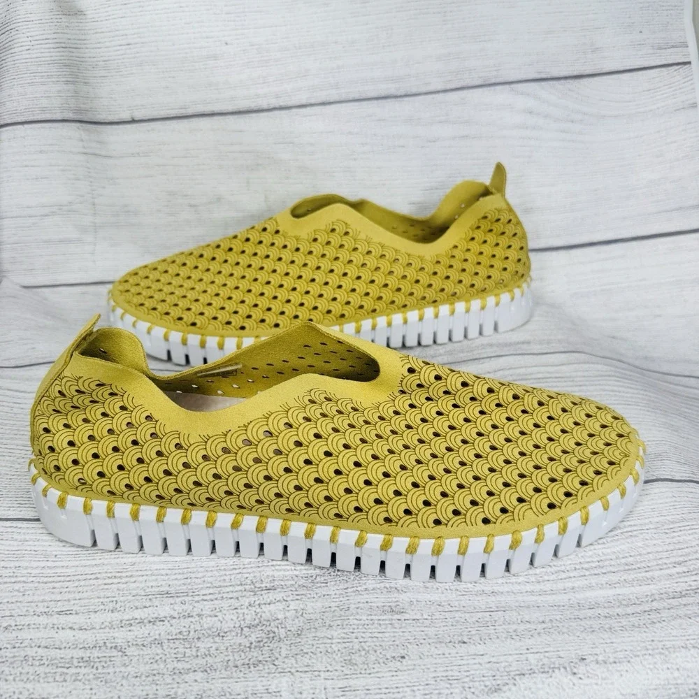Ilse Jacobson Tulip Yellow Slip-on Shoes Size 39/8.5 Laser Cut Perforated Shoes